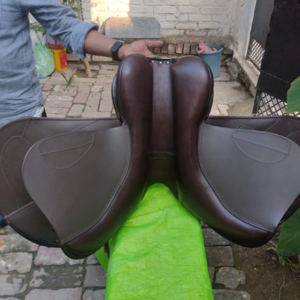 jumping saddle